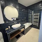 Spacious Quiet And Elegant In Διαμέρισμα Παρίσι