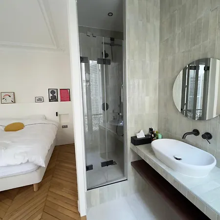 Spacious Quiet And Elegant In * Párizs
