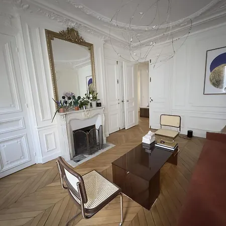 公寓 Spacious Quiet And Elegant In *